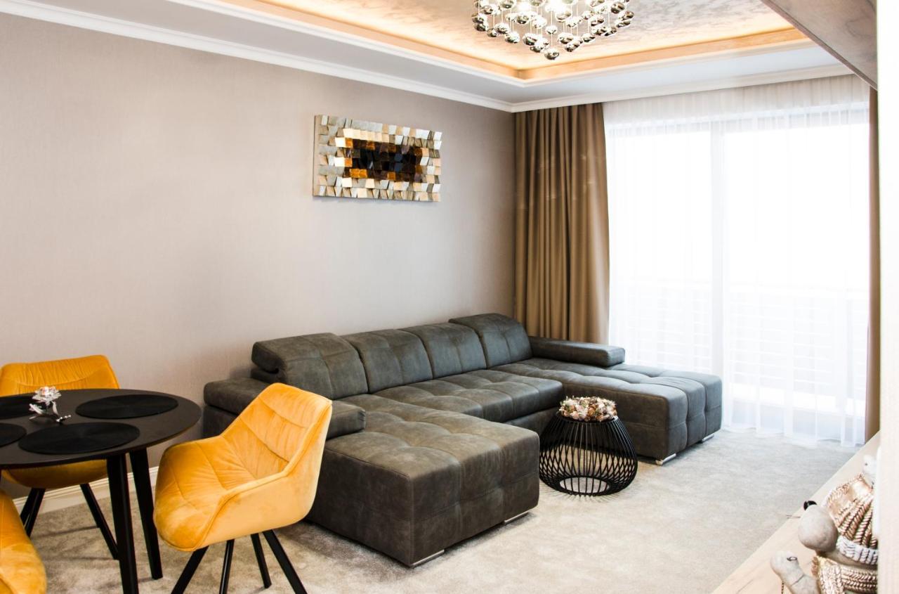 Apartmany Prestige ドノヴァリ エクステリア 写真