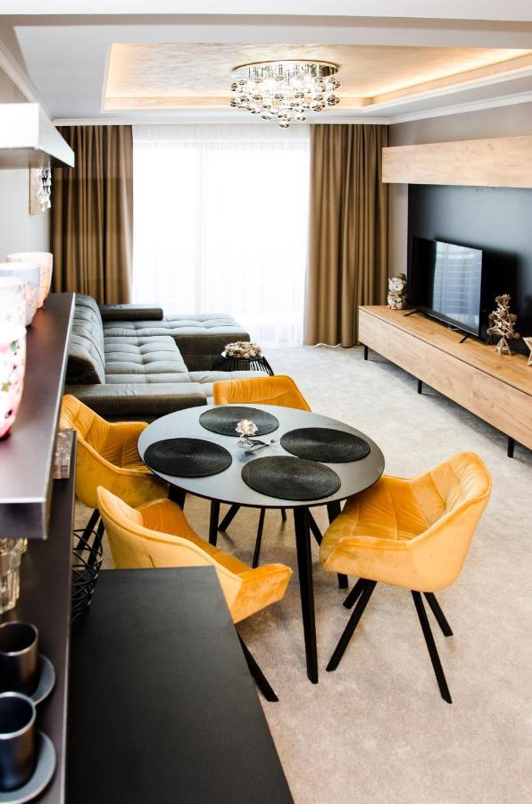 Apartmany Prestige ドノヴァリ エクステリア 写真