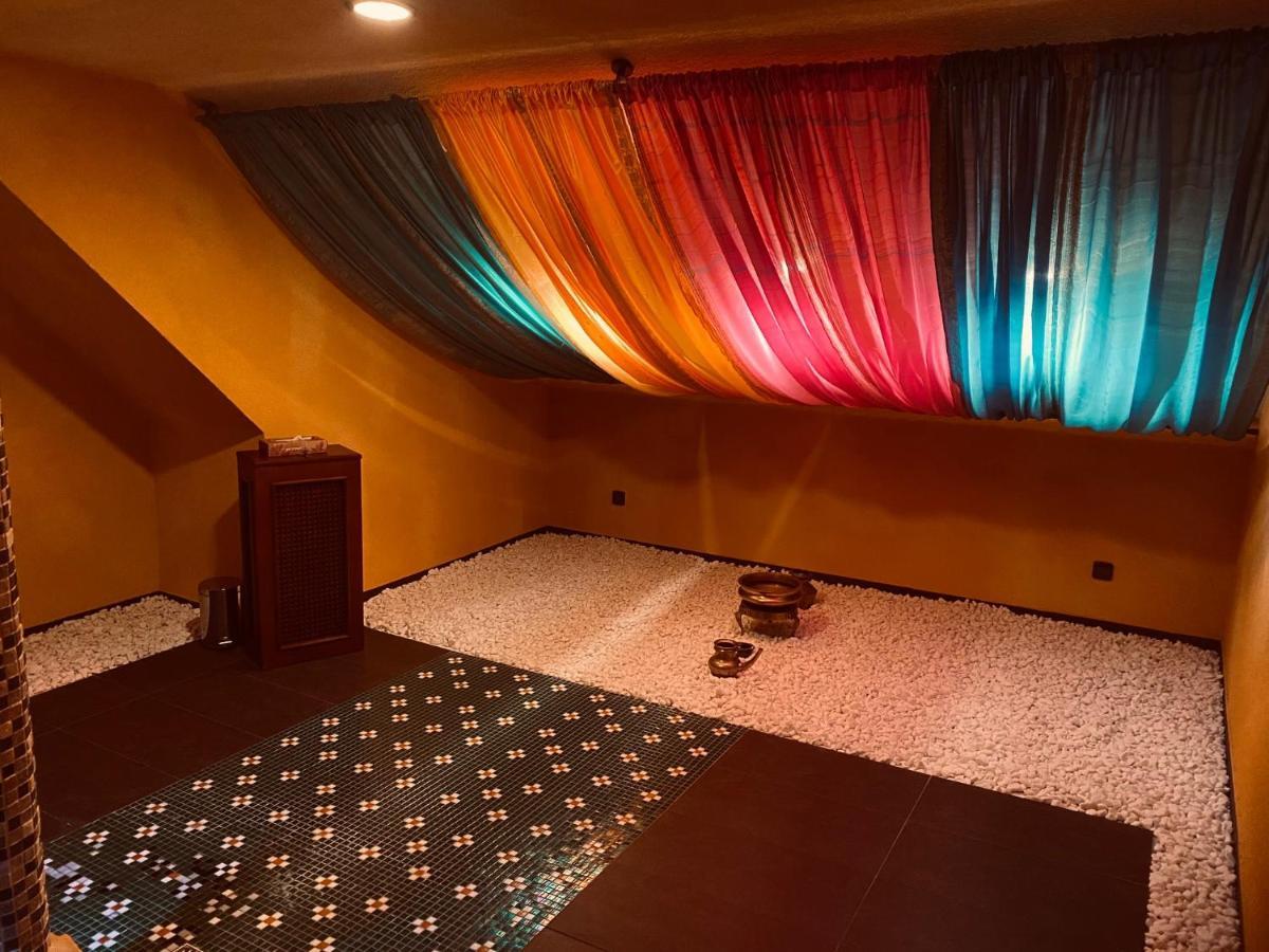 Apartmany Prestige ドノヴァリ エクステリア 写真