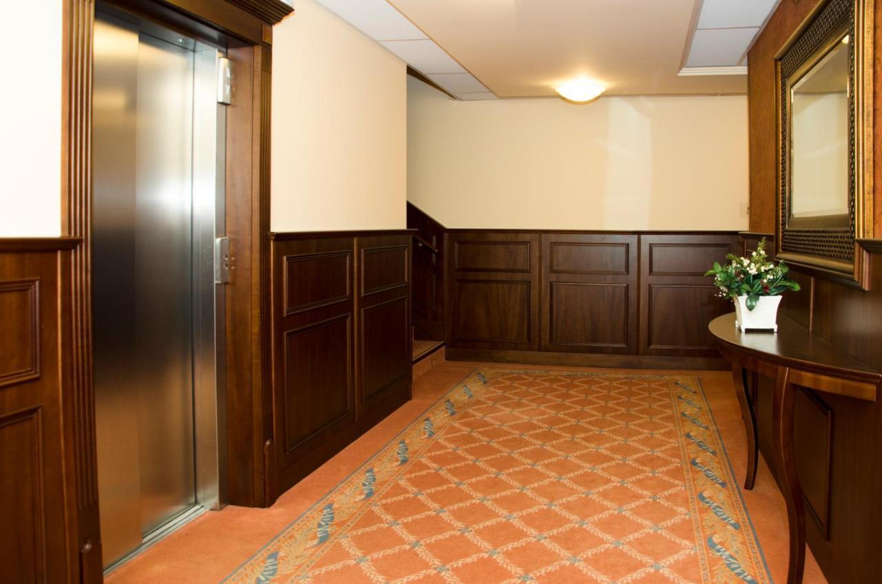 Apartmany Prestige ドノヴァリ エクステリア 写真
